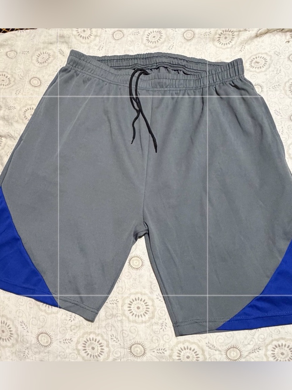 And 1 Athletic Basketball Shorts Grey Men’s Size XL 36x10 Good Condition